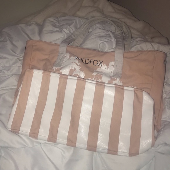 Bel Air Palms Tote - Picture 4 of 5